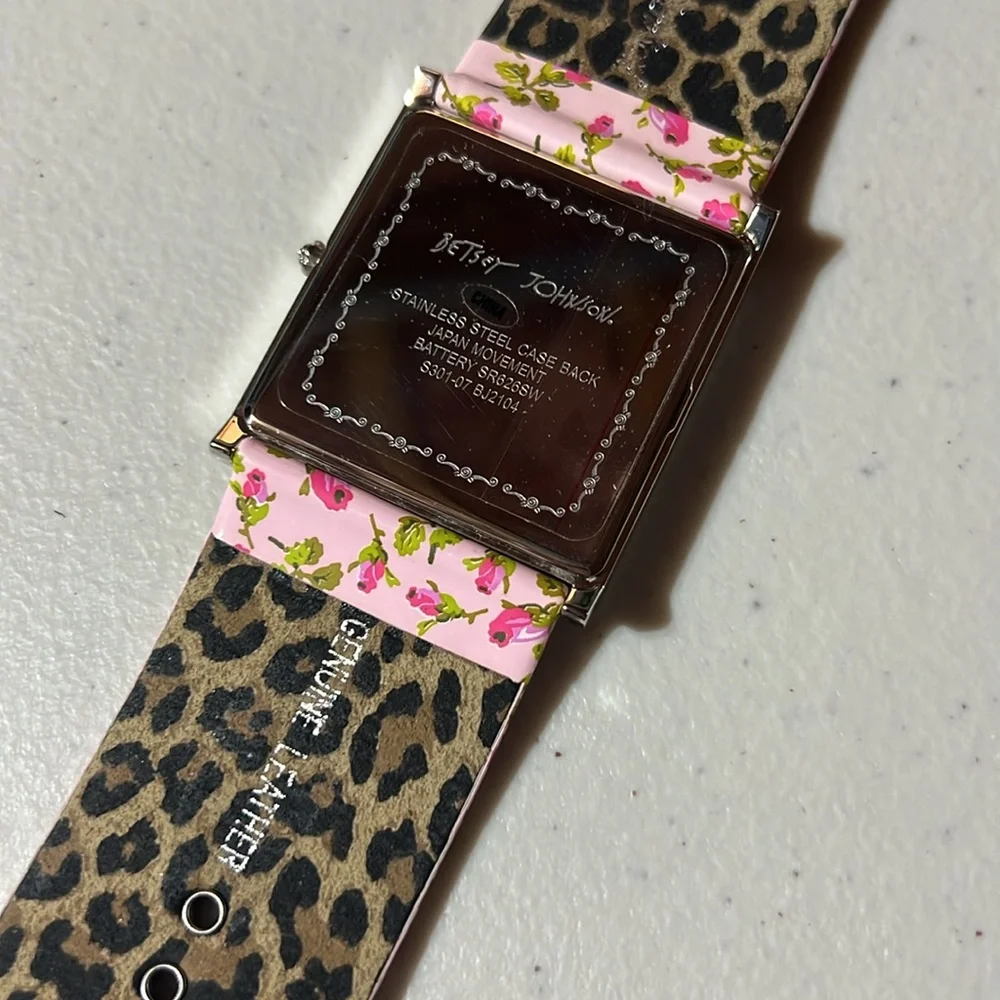 Betsey Johnson Pink Roses Watch - Picture 5 of 6